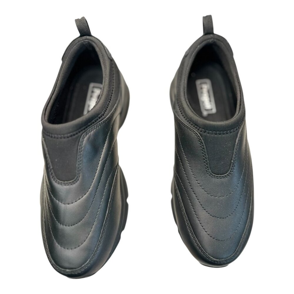 Propet Women’s Black Slip-On Comfort Walking RubberOuter Sole Shoes Size 8